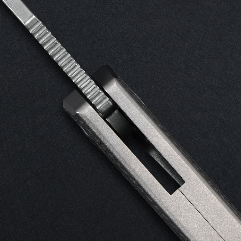 CH Cupra Frame Lock Sliver Ti (2.75'' Satin Damascus)
